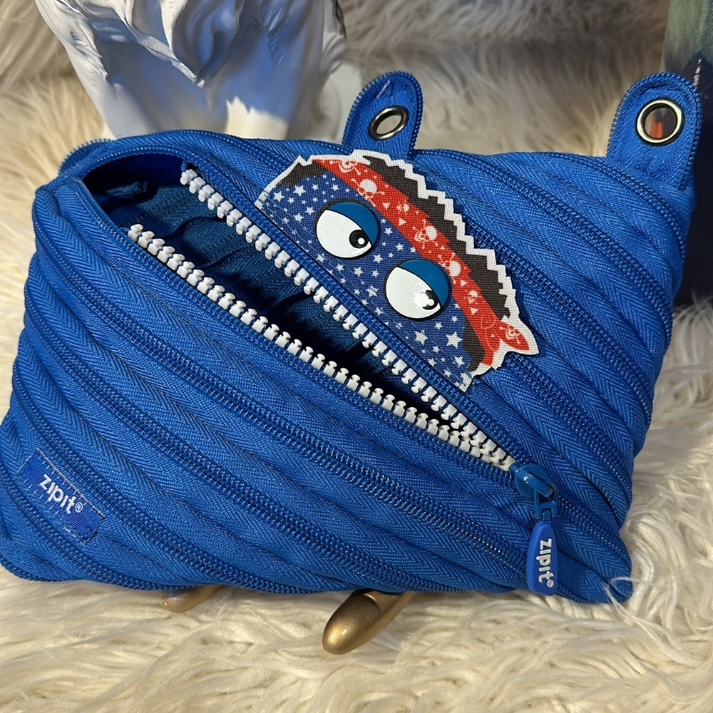 ♦️🤴zipit monster zip pouch EUC♦️🤴